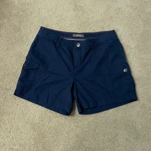 Women’s Size 8 Natural Reflections Brand Navy Blue Shorts. 6 pockets.